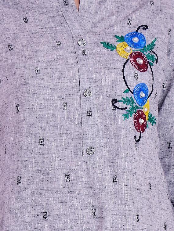 women's straight kurta - 16938774 - Standard Image - 3