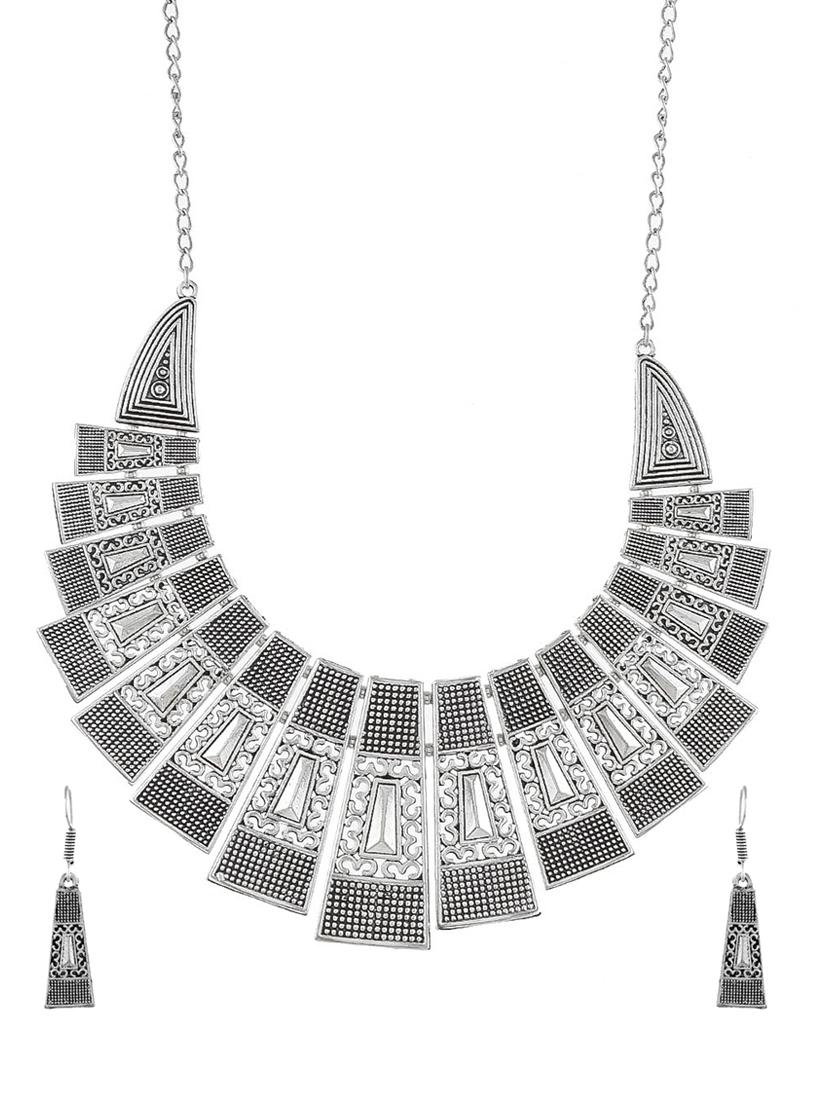 oxidised silver short necklace with earring - 17452627 - Zoom Image - 2