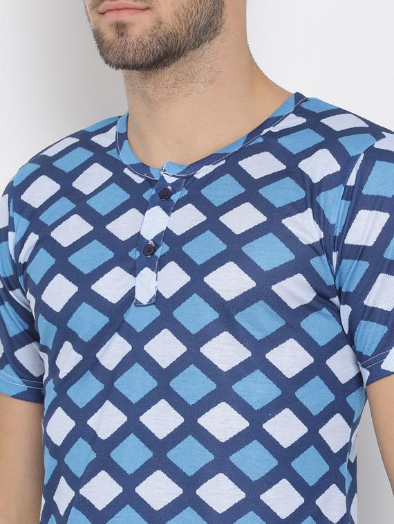 blue geometric print t-shirt - 17633286 - Zoom Image - 4