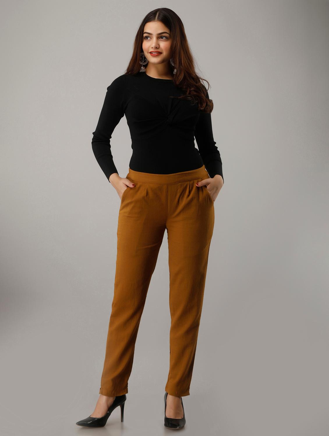 women solid mid rise cigarette pants - 18011531 - Zoom Image - 3