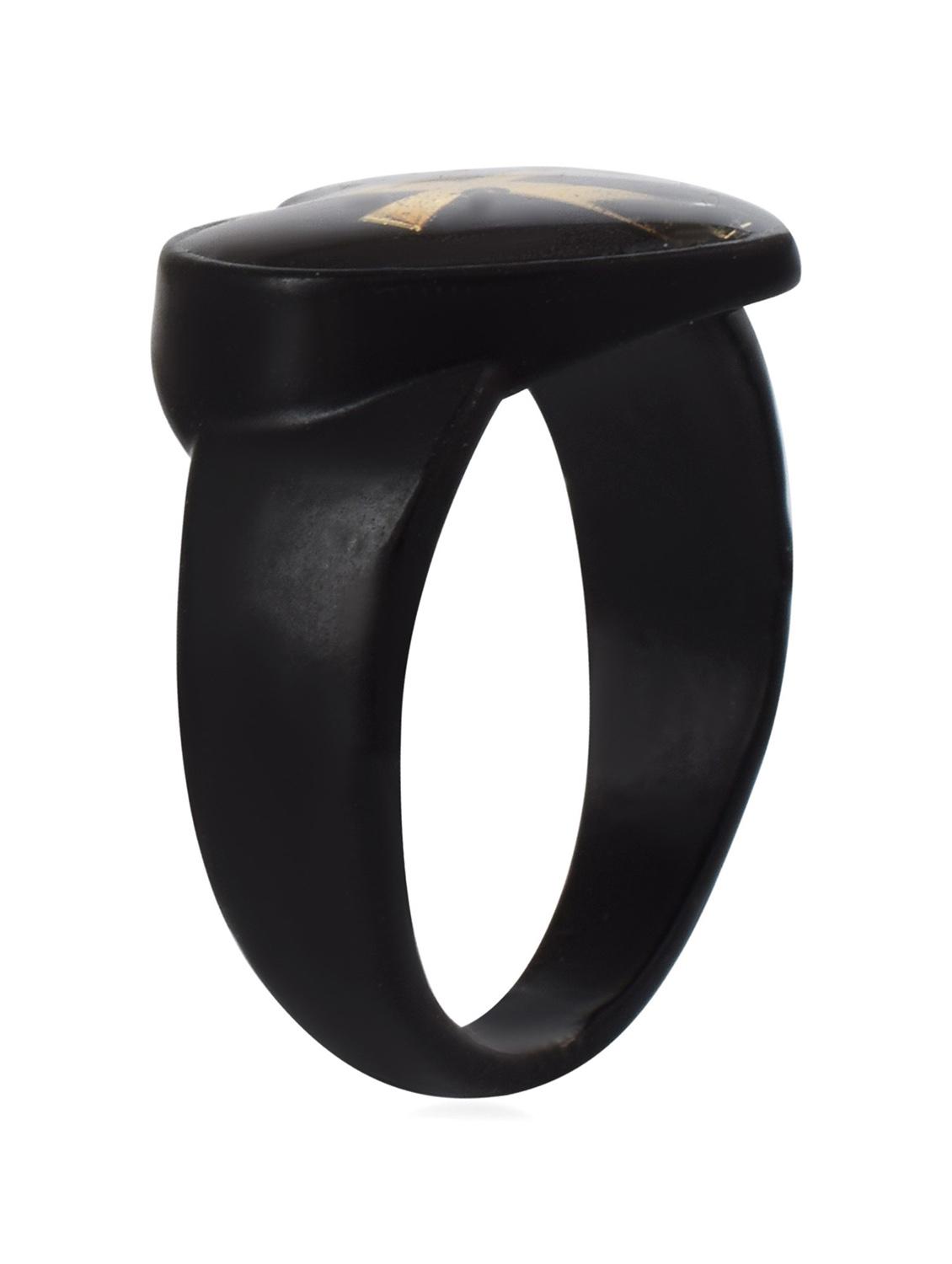 silver ring - 18536968 - Standard Image - 2