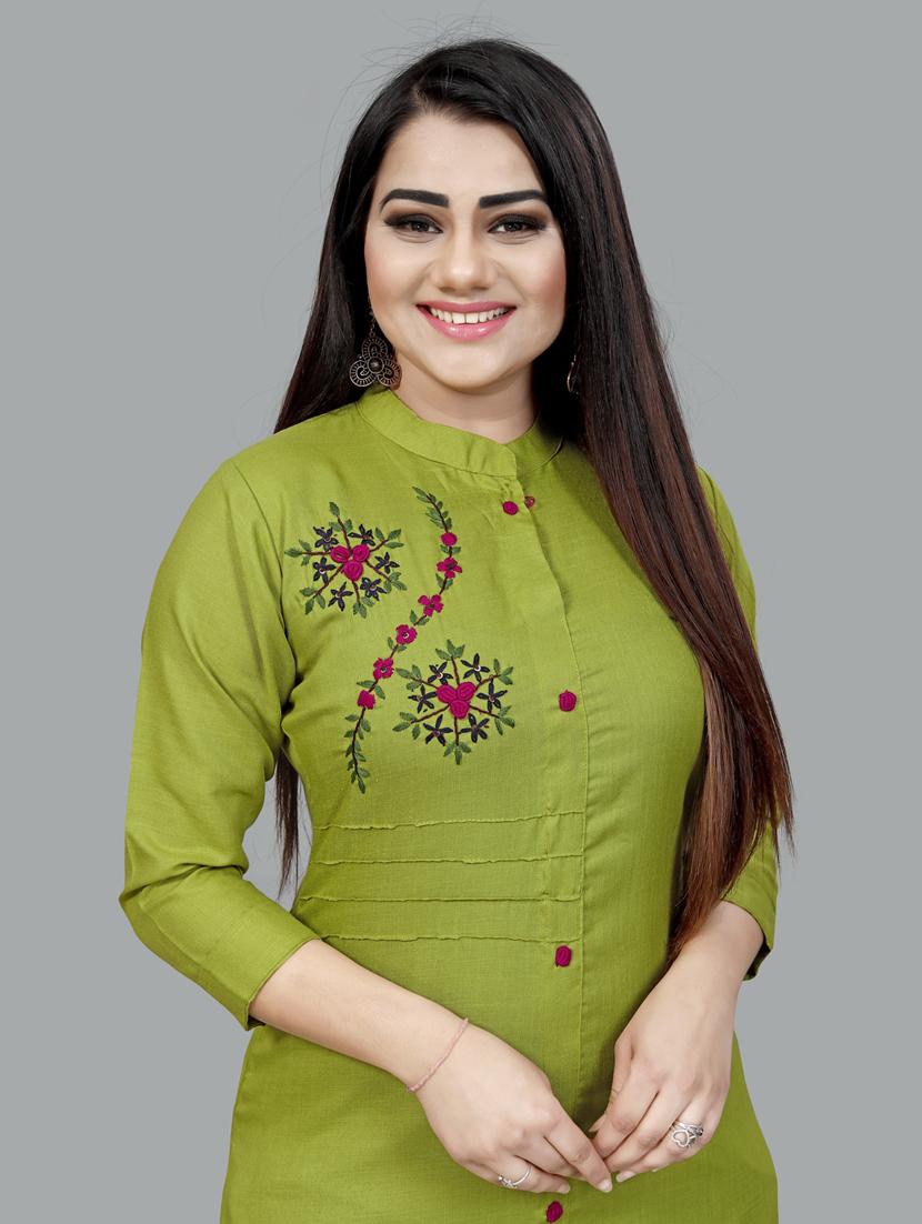 women's straight kurta - 19350358 - Zoom Image - 3