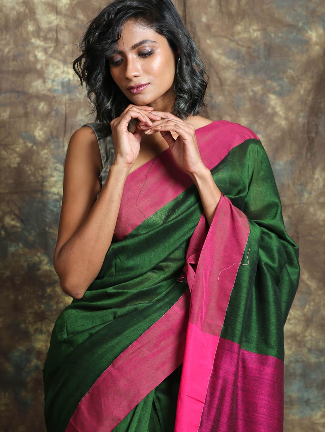 women's self design dark green colored saree with blouse - 19497701 - Standard Image - 3