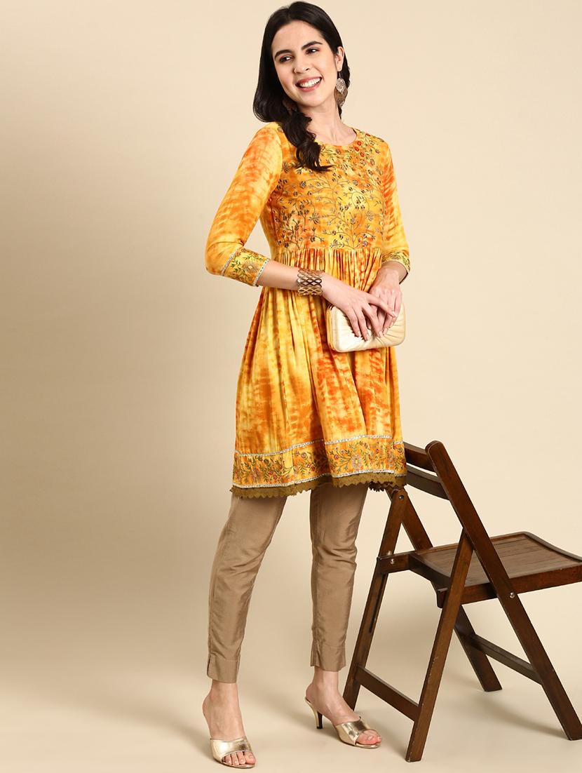 round neck printed flared kurti - 19719338 - Zoom Image - 3