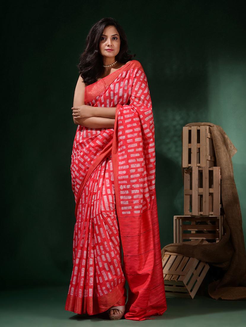 women's printed red colored saree with blouse - 19916902 - Standard Image - 2