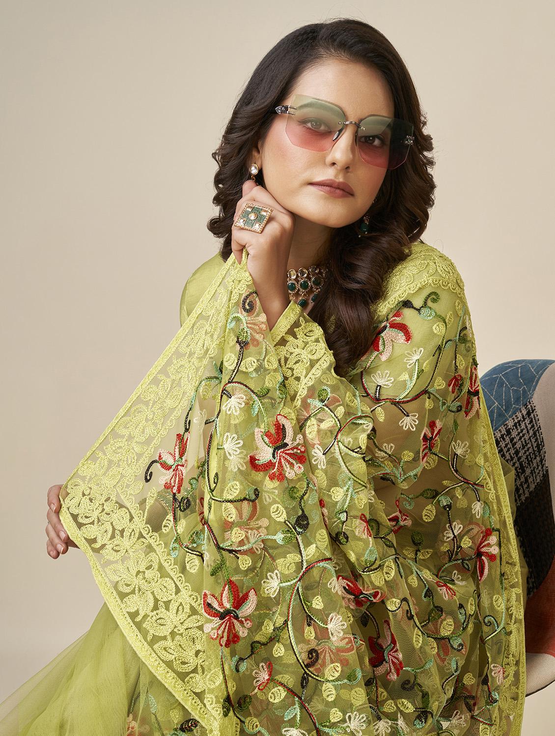 women's embroidered saree - 20334340 - Zoom Image - 4