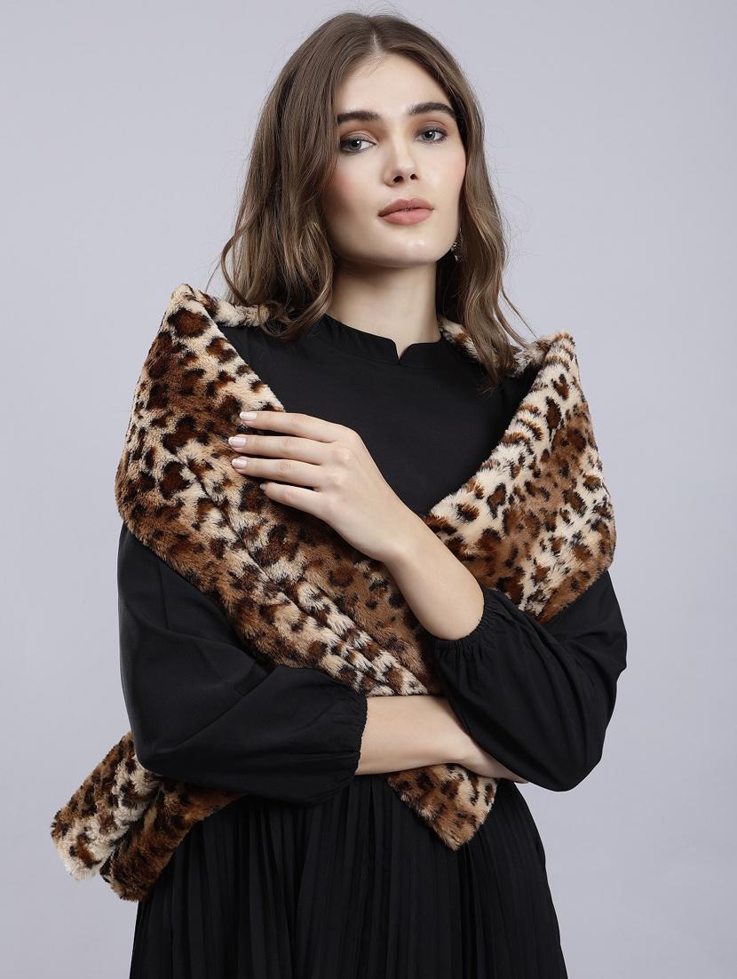women animal printed fur muffler - 20853053 - Standard Image - 2