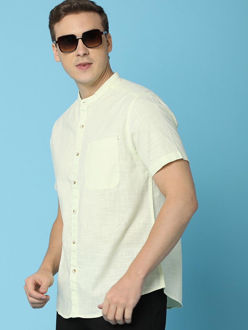 men solid cotton casual shirt - 21159605 - Zoom Image - 2