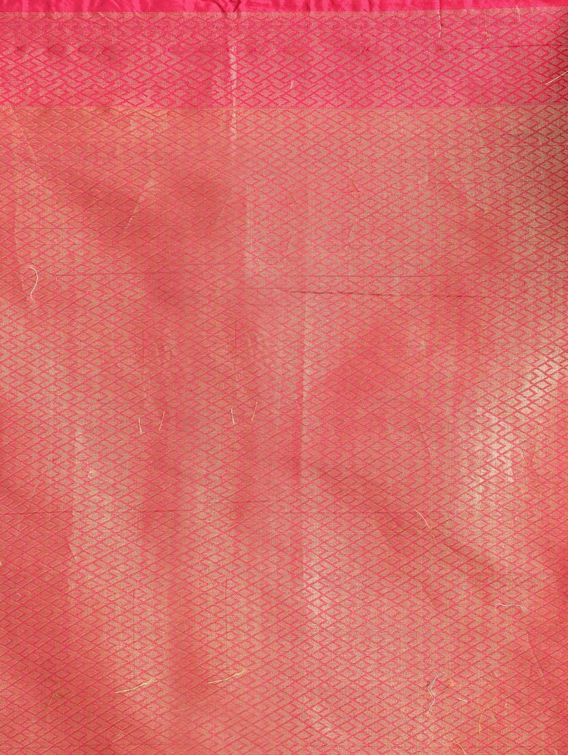 women self design handloom saree - 21185770 - Zoom Image - 4