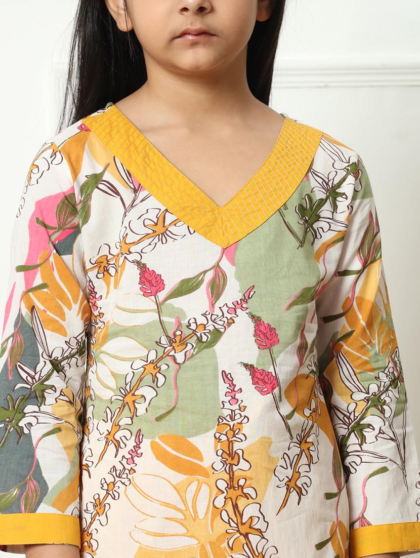 girls printed cotton kurta palazzo suit set - 21254056 - Zoom Image - 5