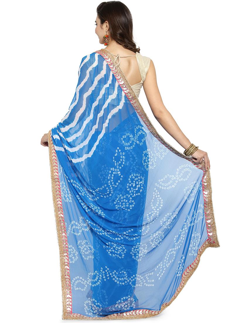 women printed saree with blouse - 21431271 - Zoom Image - 2
