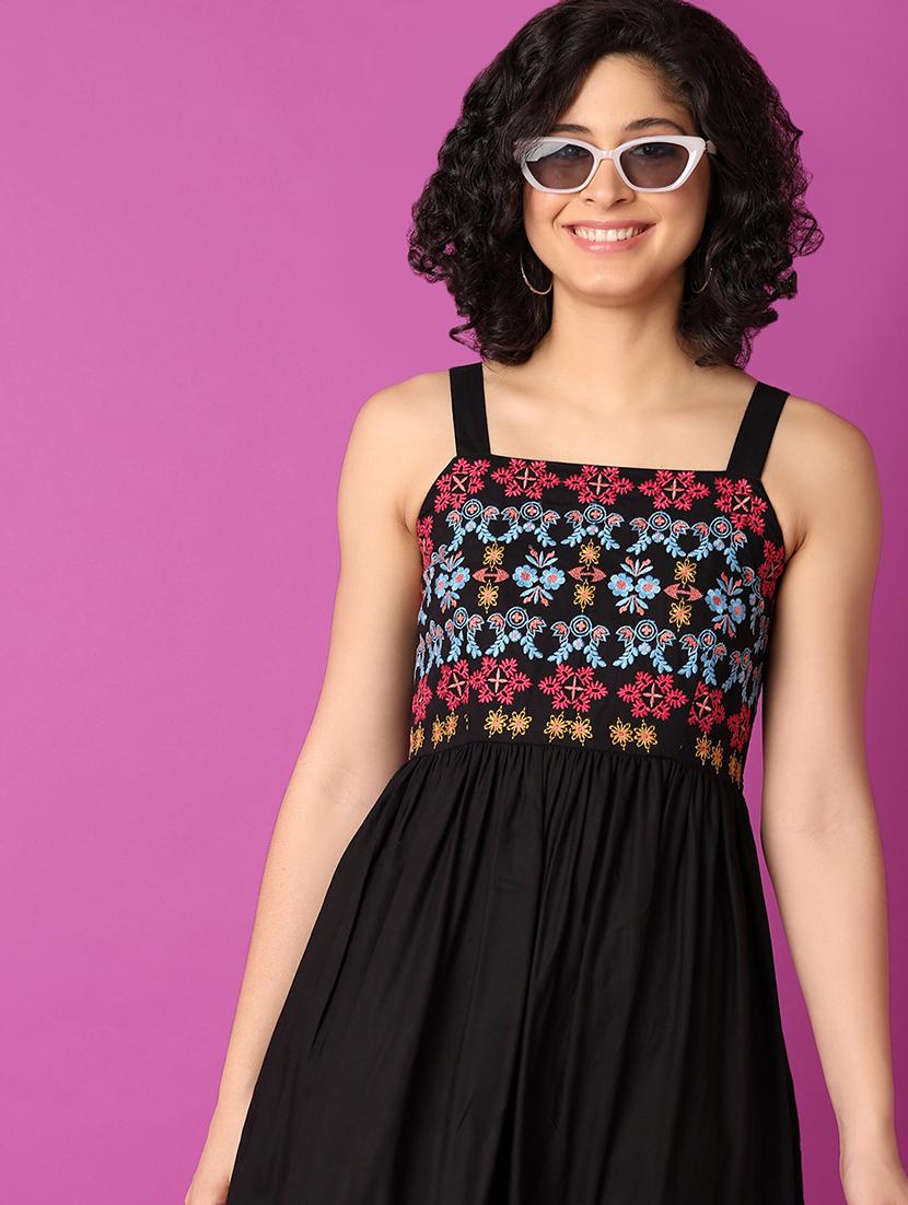 women black embroiderd flared ethnic dress - 21464739 - Zoom Image - 4