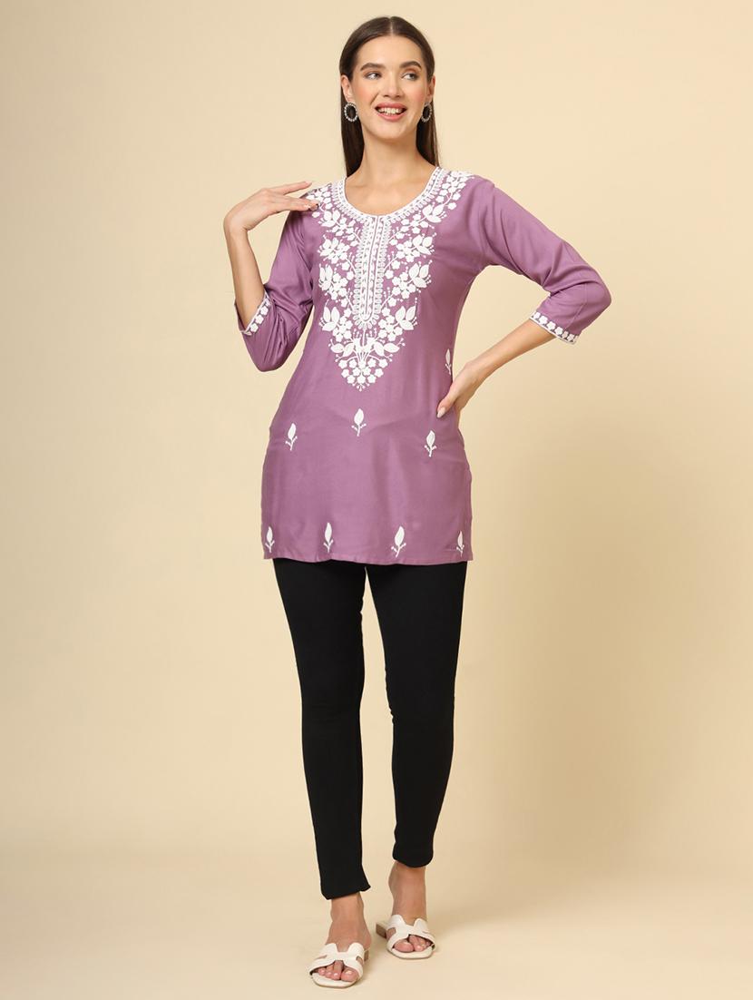 women round neck chikankari regular tunic - 21484861 - Standard Image - 5