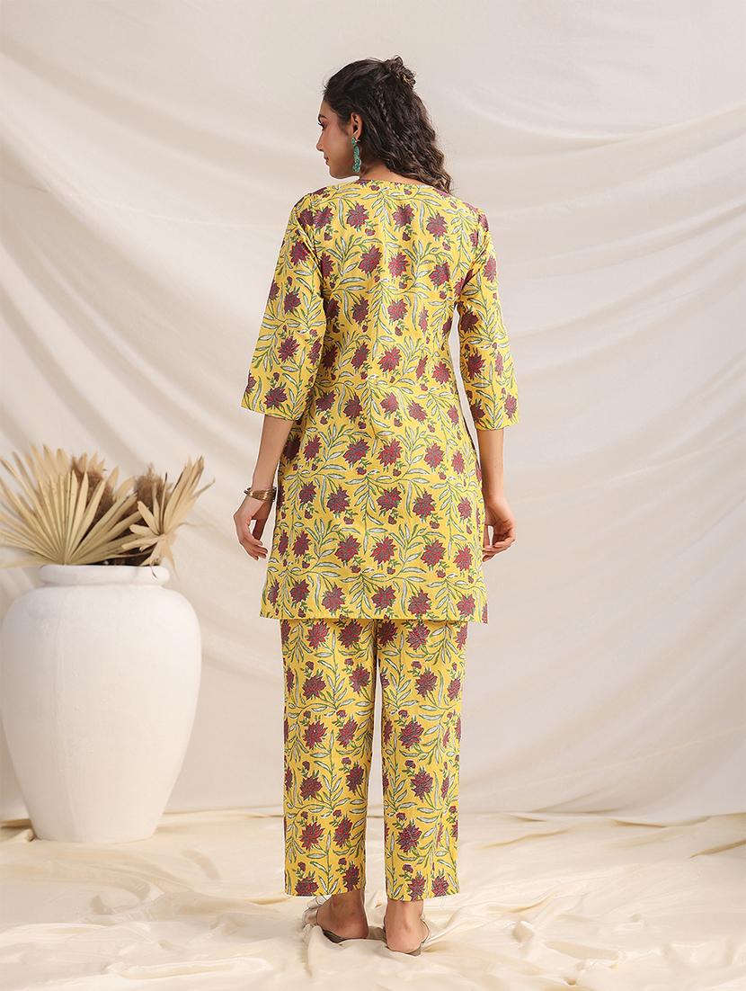 women yellow floral notch neck co-ord set - 21512861 - Zoom Image - 2