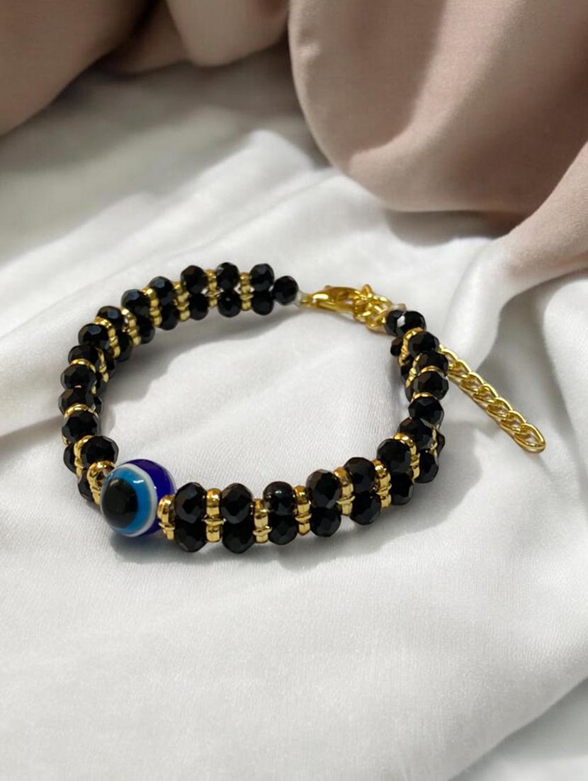 women black evil eye bracelet - 21541629 - Standard Image - 3