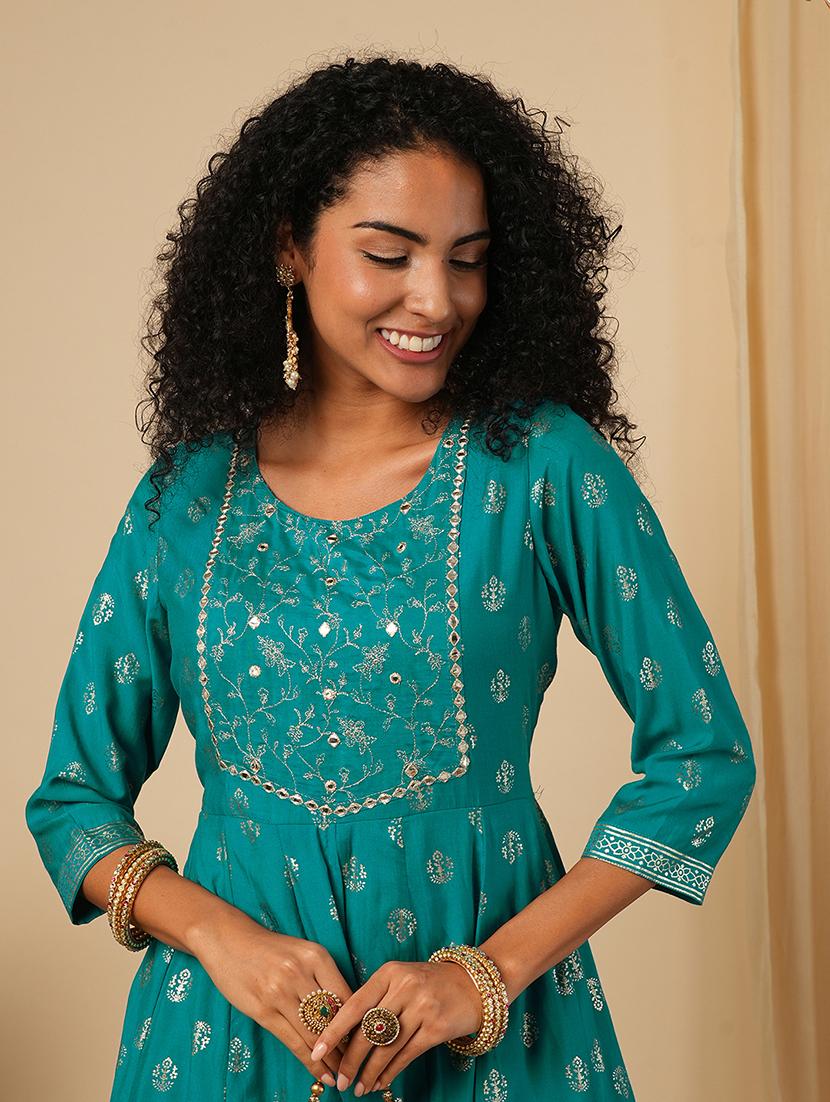 women green ethnic motif printed anarkali kurta - 21579862 - Zoom Image - 3