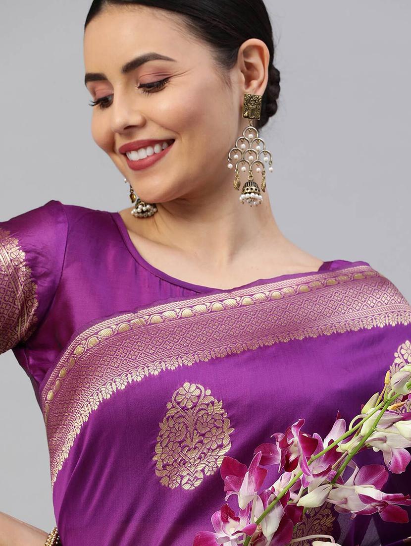women self design banarasi saree with blouse - 21635337 - Standard Image - 4